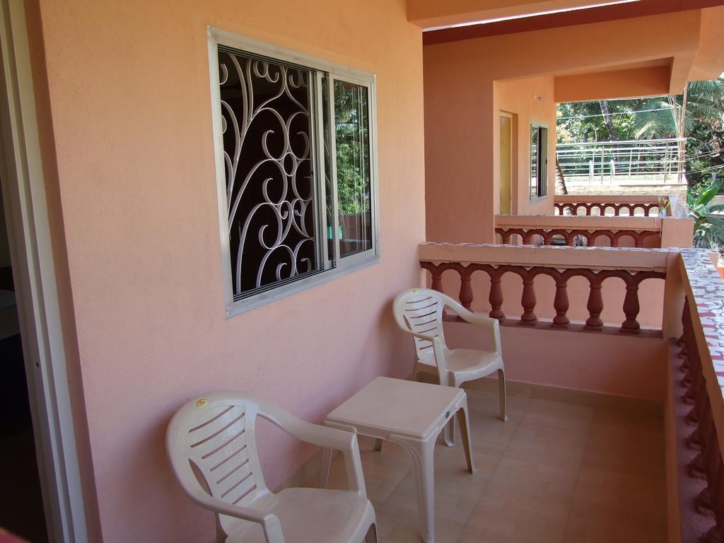 Empire Guest House Calangute Exterior foto